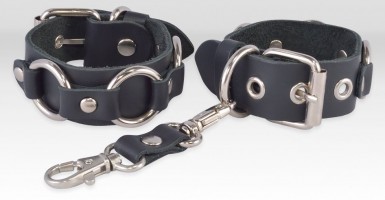 Черные кожаные наручники "Властелин колец"